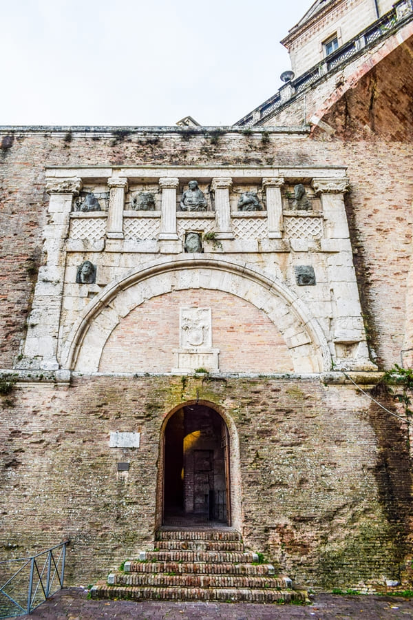 Cosa vedere a Perugia: i luoghi da non perdere - Happily on the road